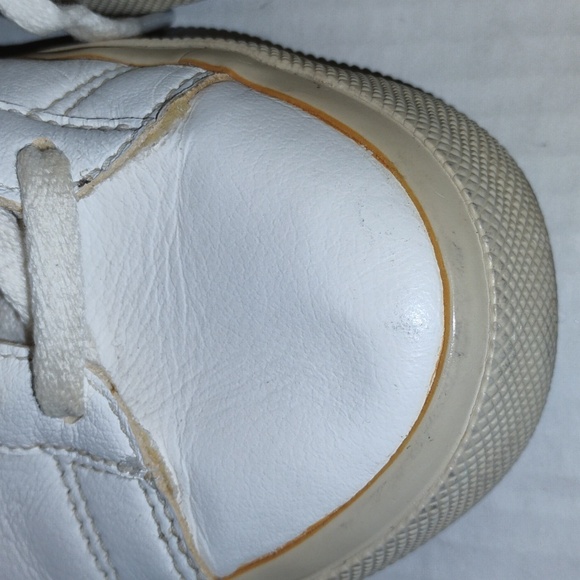 Veja Campo Leather Sneakers. Womens size 9. White & Light Copper in color. - Picture 10 of 13